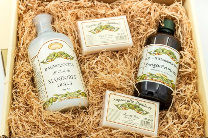 Cofanetto Olio Mandorle Bagno E Corpo - immagine 3